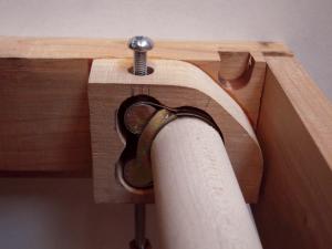 5. roller clamp holder